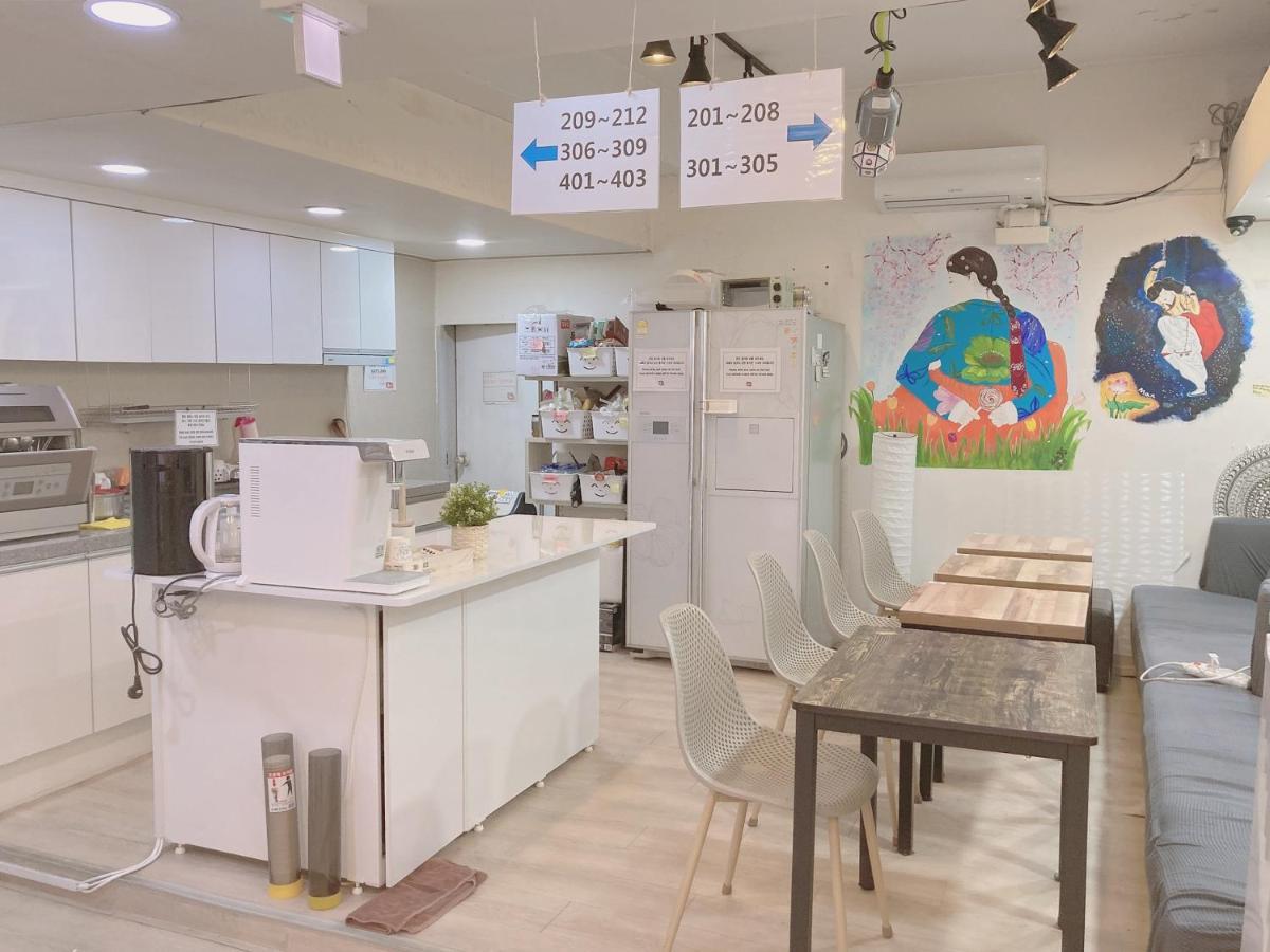 Yakorea Hostel Dongdaemun Сеул Екстериор снимка