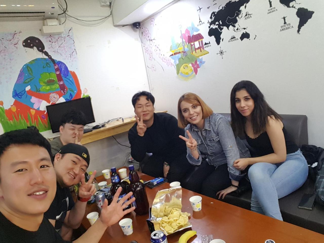 Yakorea Hostel Dongdaemun Сеул Екстериор снимка